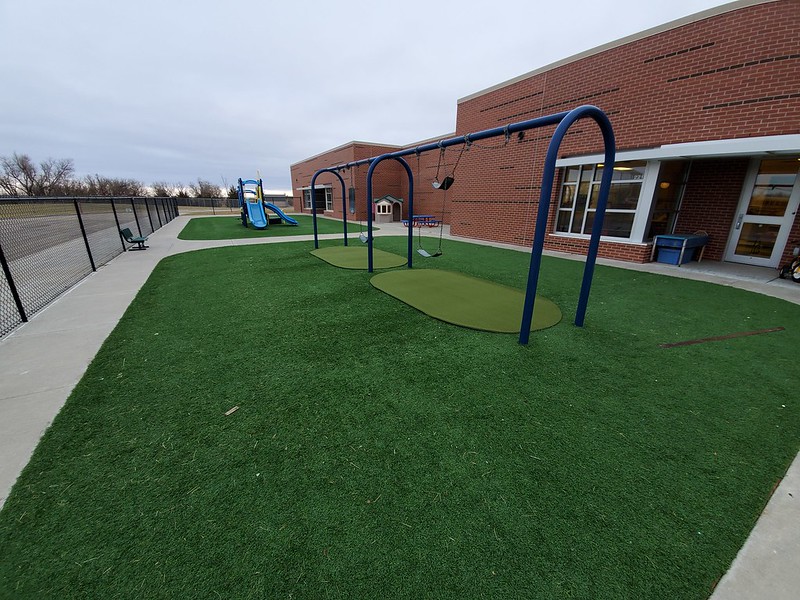 Herington-Elementary
